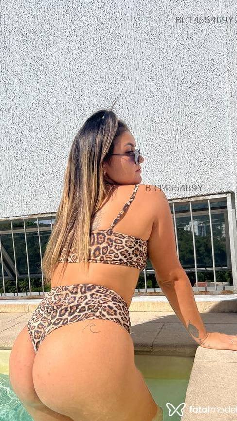 Acompanhante mulher com cabelo castanho de olhos castanhos em Jaraguá do Sul - Jade Novidade