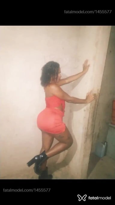 Acompanhante mulher trans morena (o) de olhos pretos em São Gotardo - Brenda campos