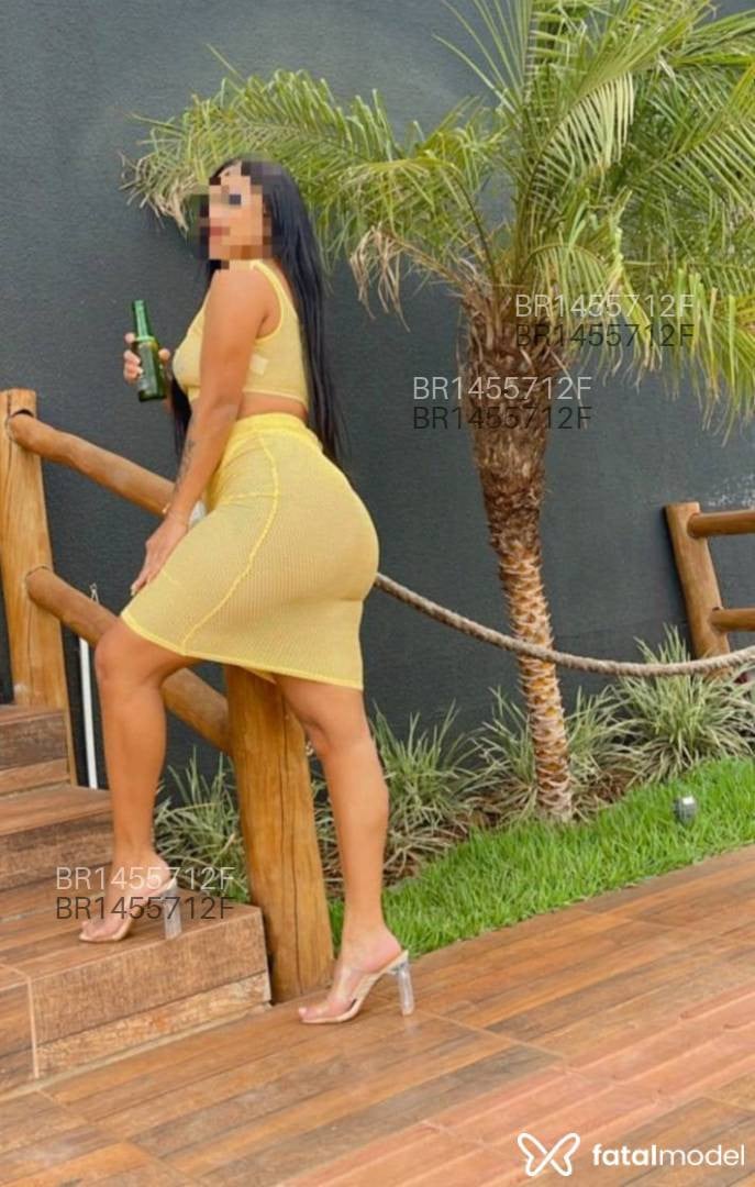 Acompanhante mulher morena (o) de olhos verdes em Mineiros - Bia Oliveira