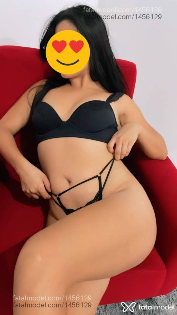 Acompanhante mulher morena (o) de olhos castanhos em Sinop - Larissa