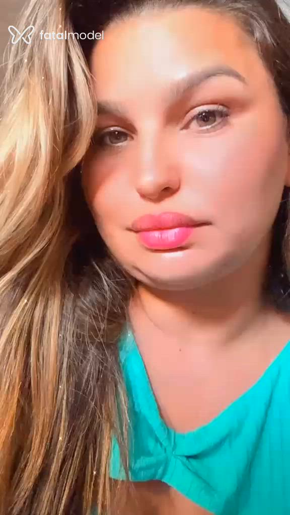 Acompanhante mulher loira (o) de olhos castanhos - Ninha Souza Acompanhante mulher loira (o) de olhos castanhos - Ninha Souza