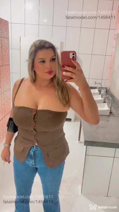 Acompanhante mulher loira (o) de olhos castanhos em Paranatinga Acompanhante mulher loira (o) de olhos castanhos em Paranatinga - Ninha Souza