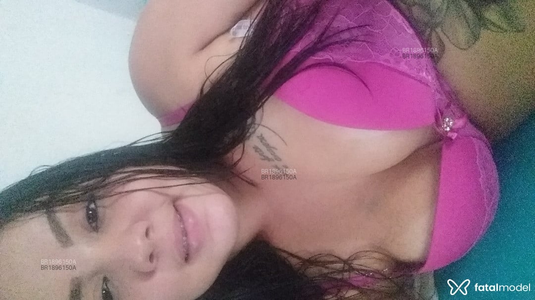 Acompanhante mulher com cabelo castanho de olhos castanhos em Jataí - Pipokinha