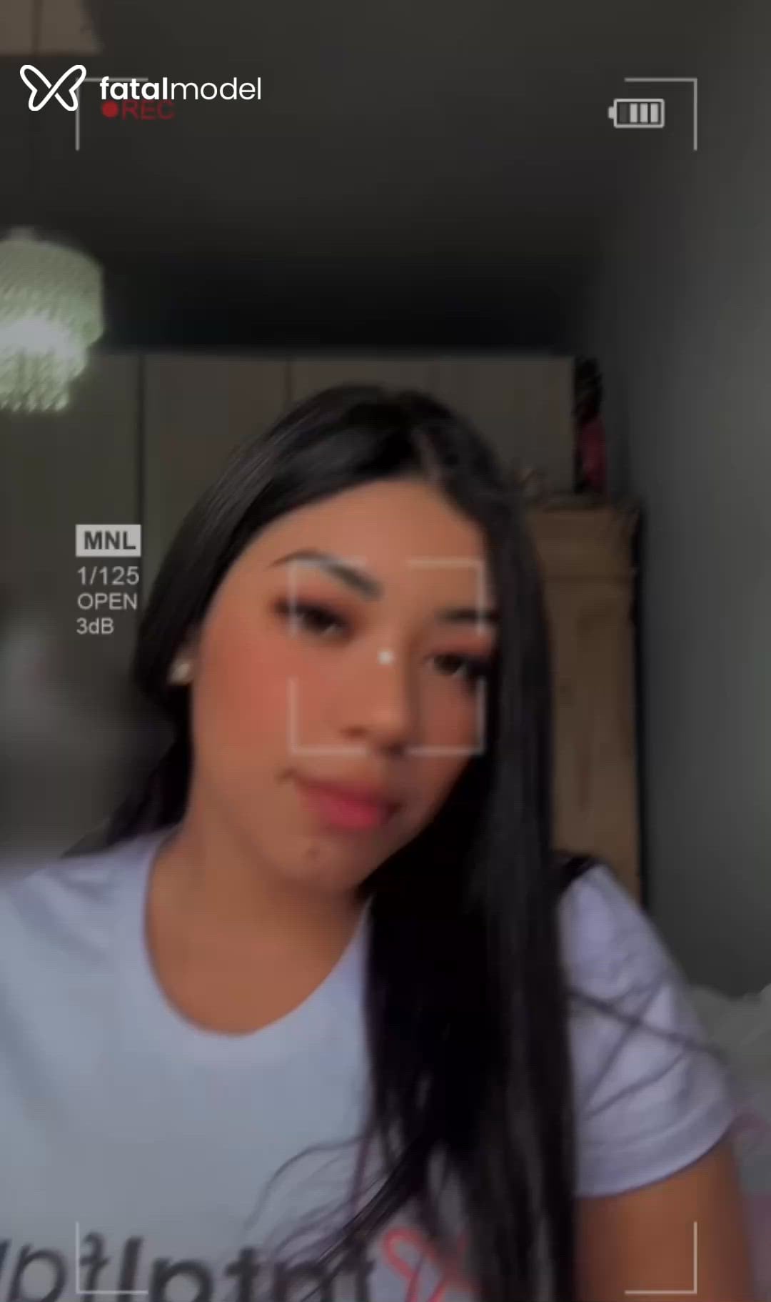 Acompanhante mulher morena (o) de olhos castanhos - Juliette Sampaio Acompanhante mulher morena (o) de olhos castanhos - Juliette Sampaio