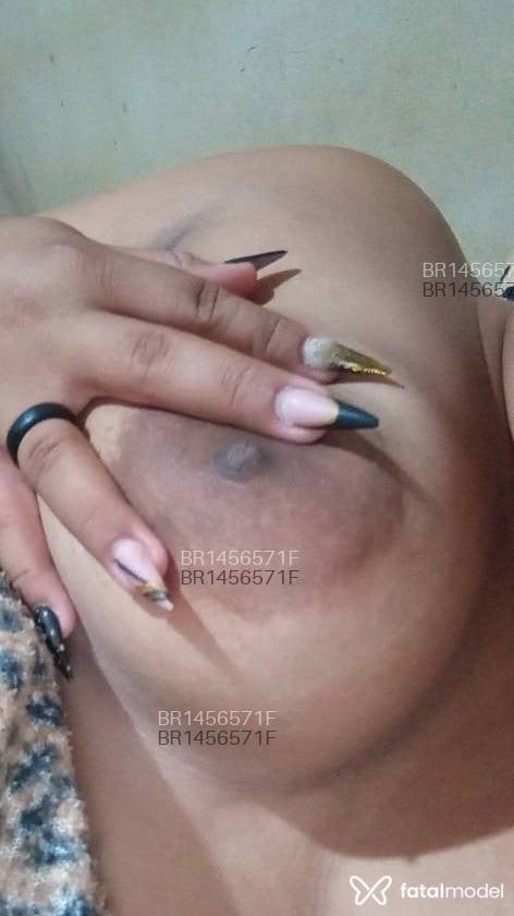Acompanhante mulher ruiva (o) de olhos castanhos em Araguaína - Morena