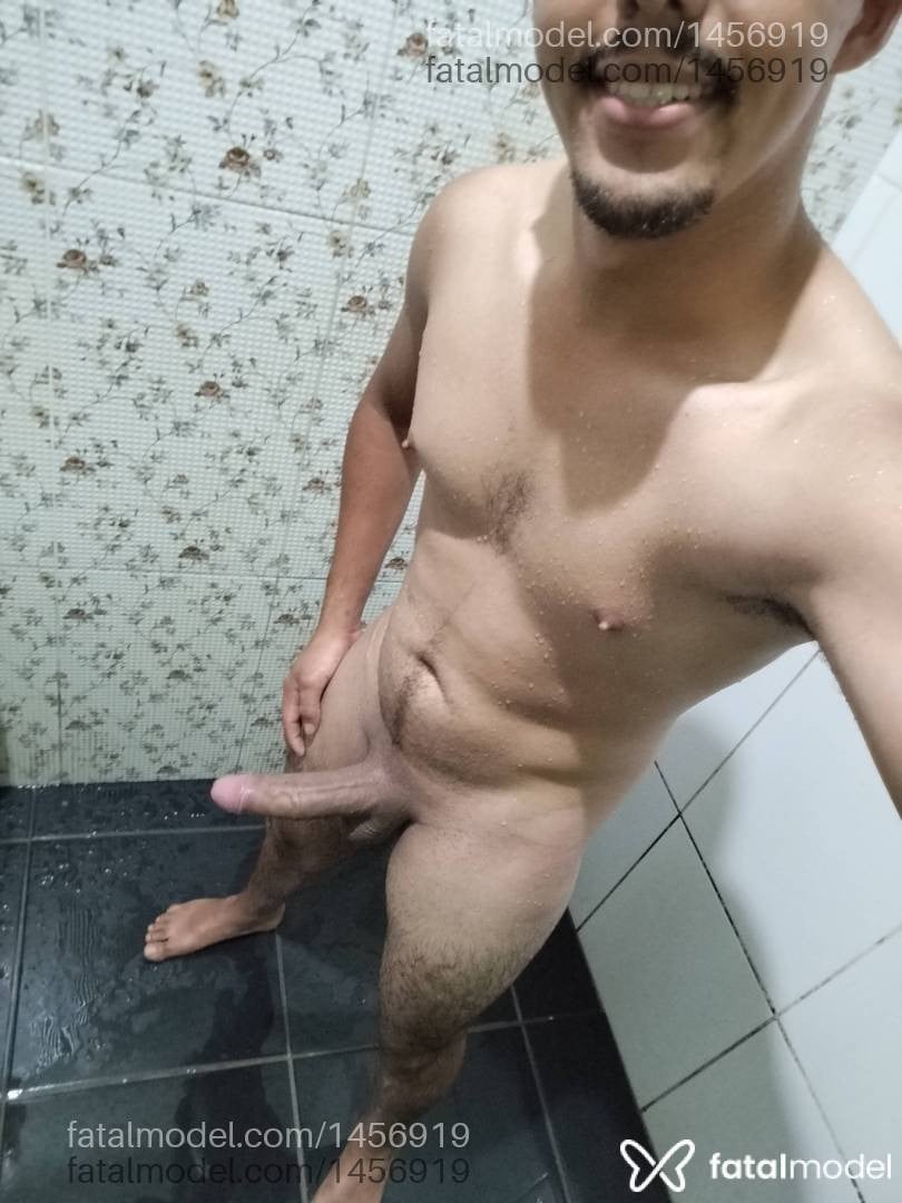 Acompanhante homem morena (o) de olhos castanhos em Ji-Paraná - Gabriel