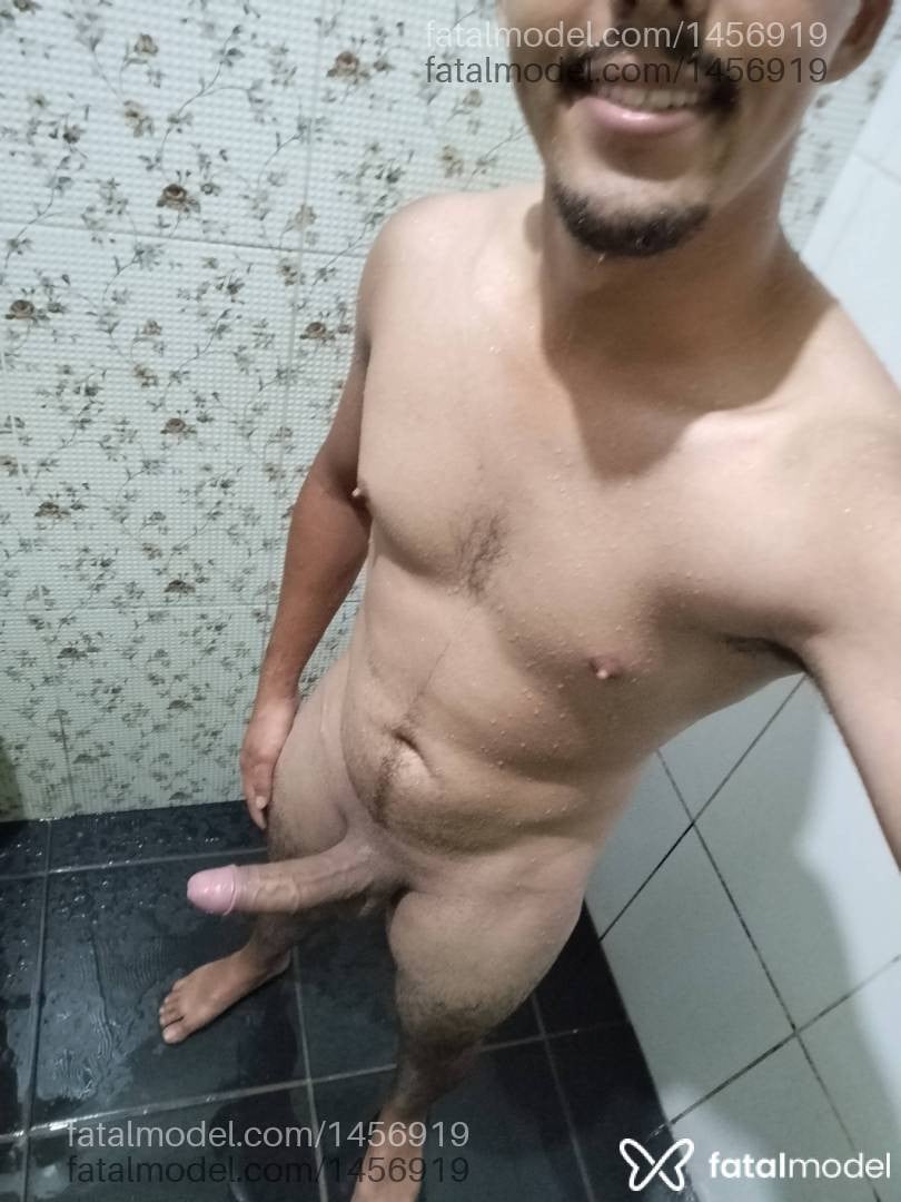 Acompanhante homem morena (o) de olhos castanhos - Gabriel