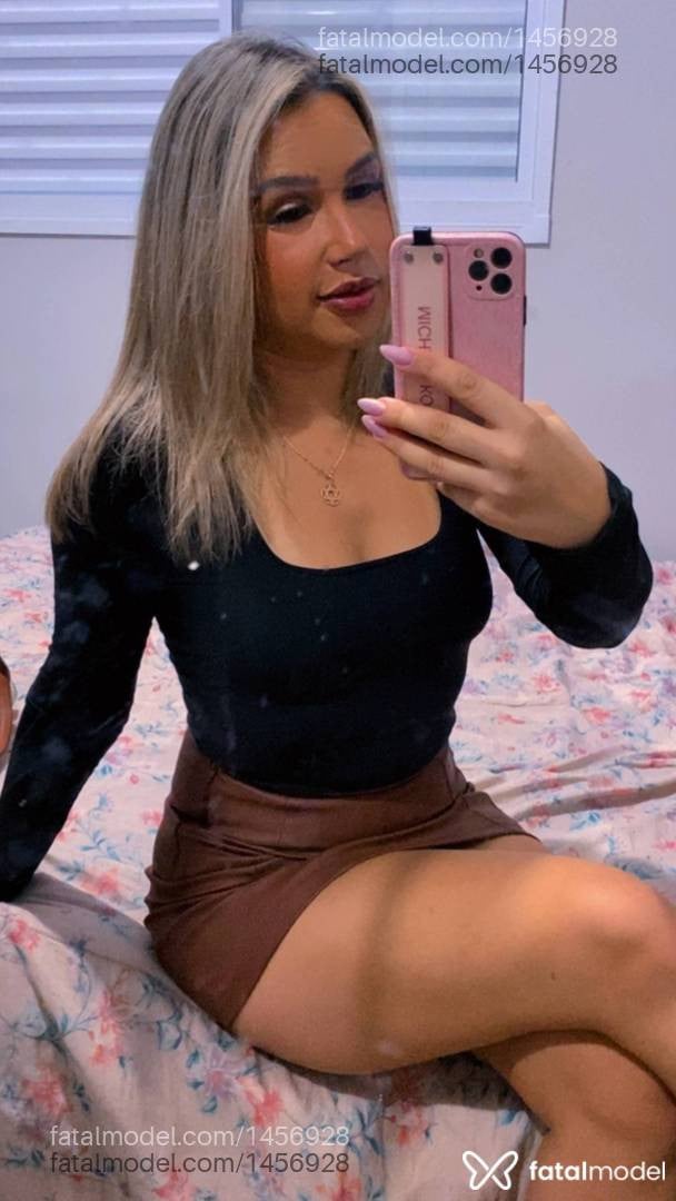 Acompanhante mulher loira (o) de olhos castanhos - Patty Acompanhante mulher loira (o) de olhos castanhos - Patty
