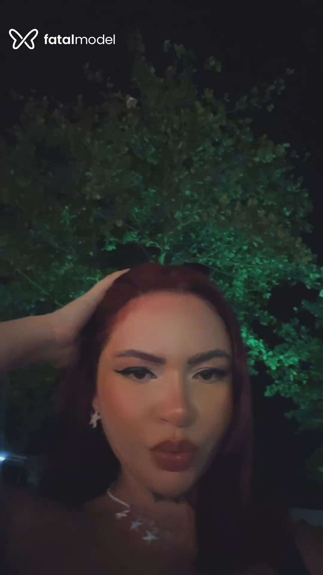 Acompanhante mulher ruiva (o) de olhos castanhos - Mel Alencar