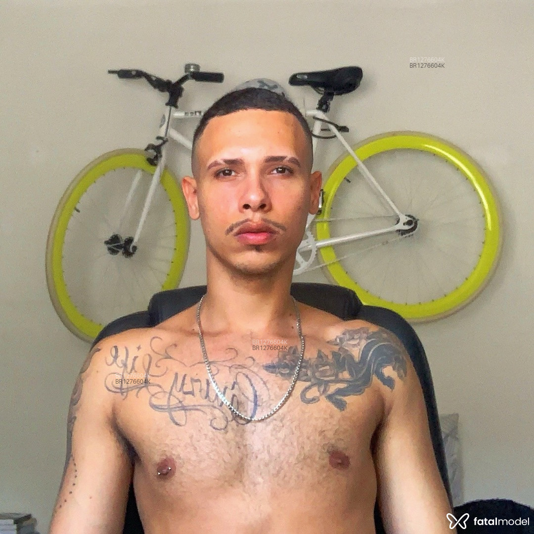 Acompanhante homem morena (o) de olhos castanhos - Kauê Acompanhante homem morena (o) de olhos castanhos - Kauê