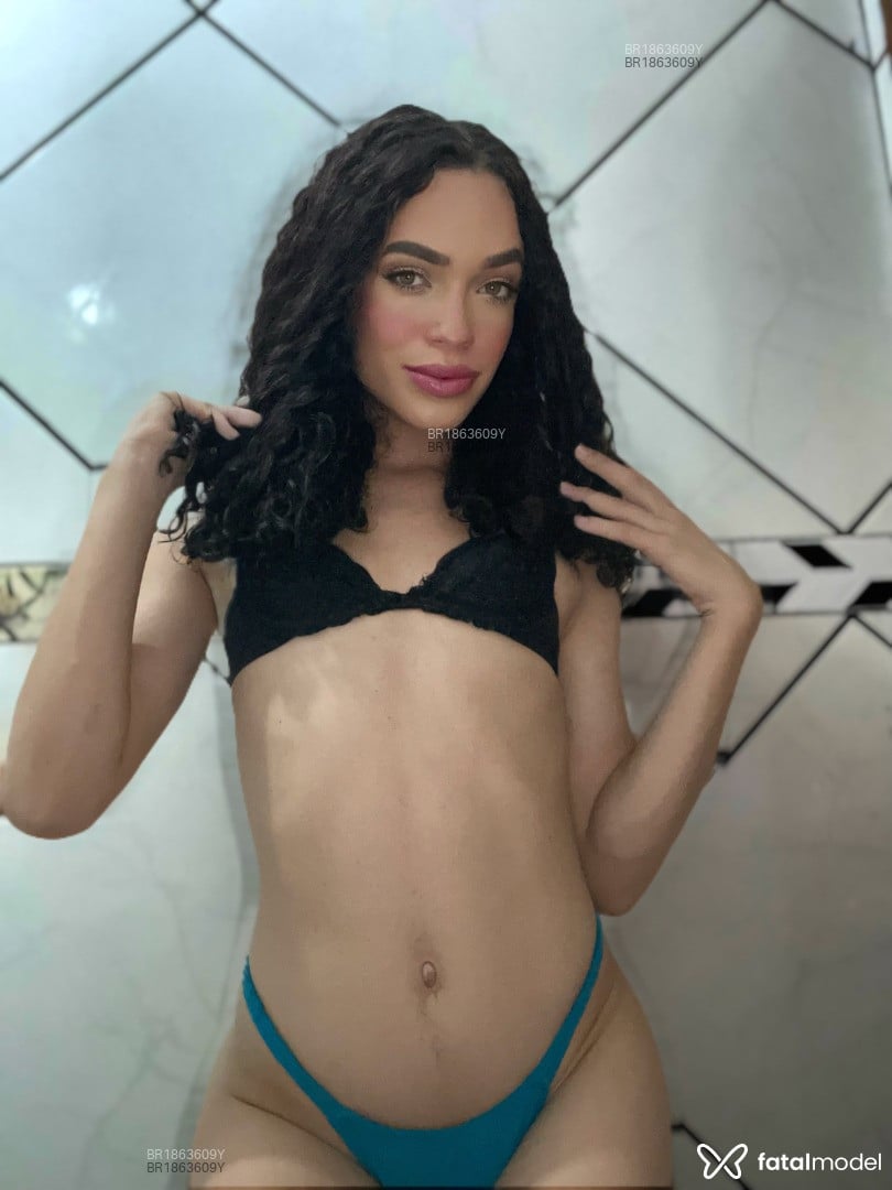 Acompanhante mulher trans morena (o) de olhos verdes em Caruaru Acompanhante mulher trans morena (o) de olhos verdes em Caruaru - Luany