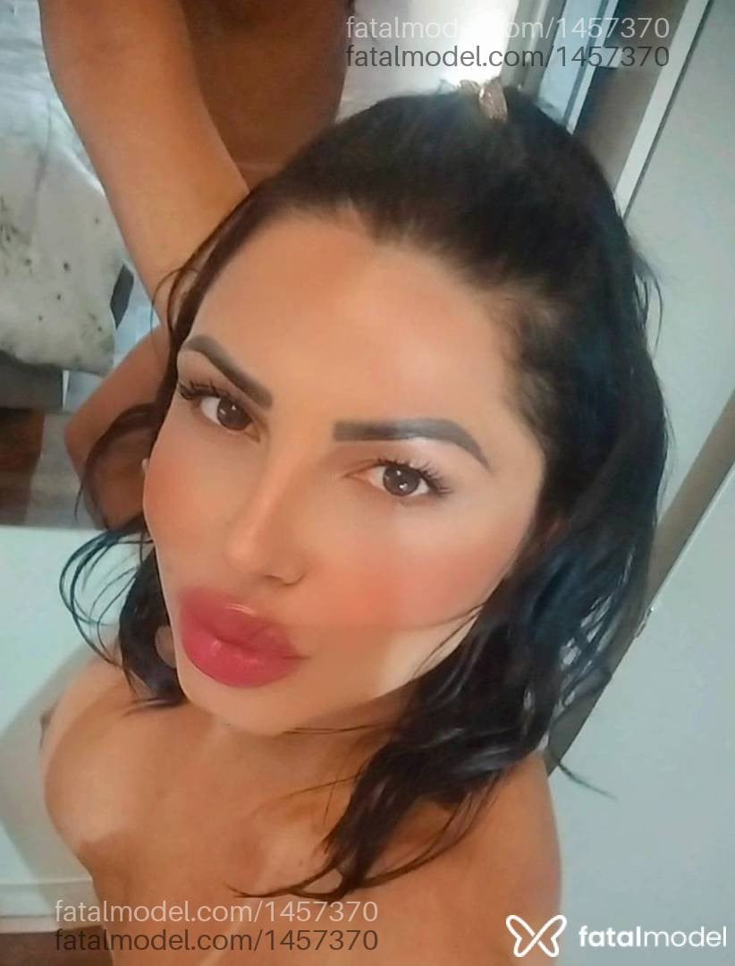 Acompanhante mulher morena (o) de olhos castanhos - Moranguinhos