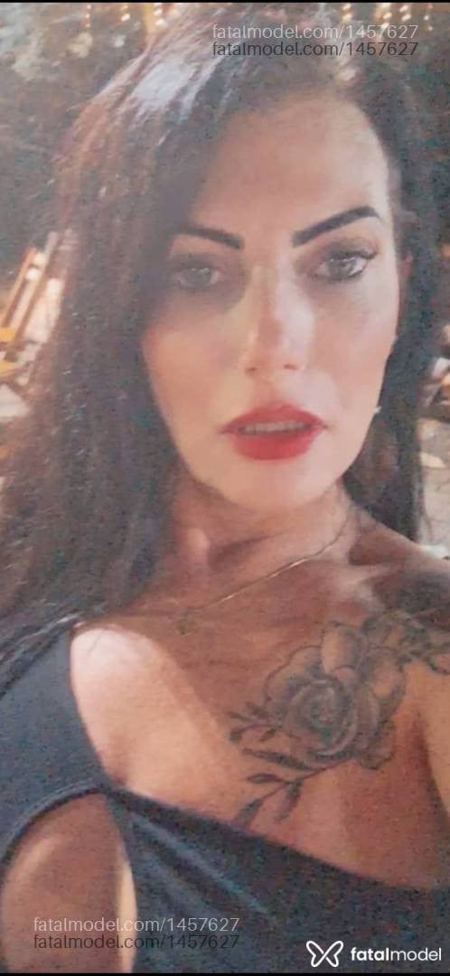 Acompanhante mulher morena (o) de olhos azuis - Bela Moreba Acompanhante mulher morena (o) de olhos azuis - Bela Moreba