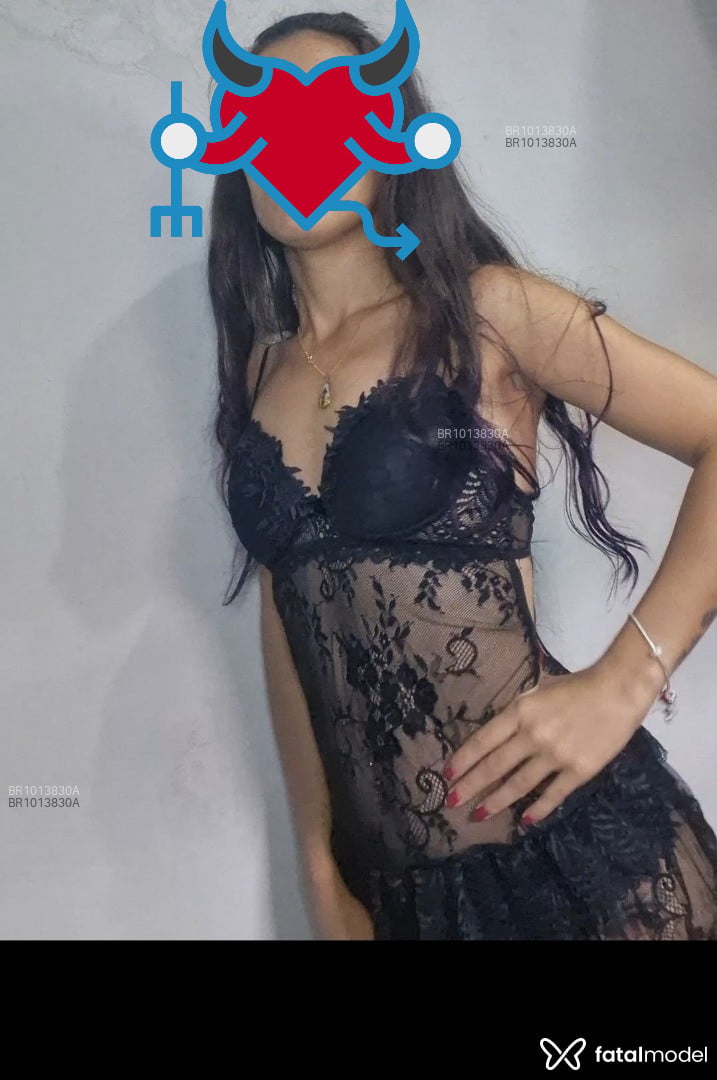 Acompanhante mulher com cabelo castanho de olhos pretos em Uberlândia - Kamilla