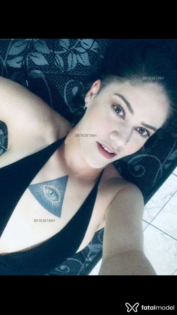 Acompanhante mulher com cabelo castanho de olhos mel em Canoinhas - Faby Andrade
