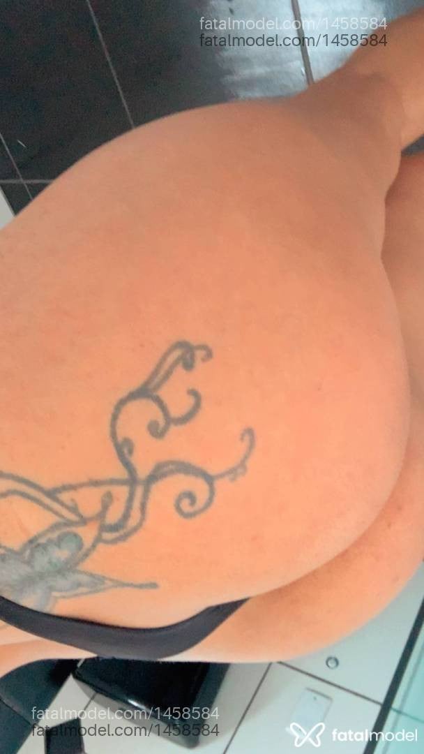 Acompanhante mulher com cabelo castanho de olhos castanhos - Karol