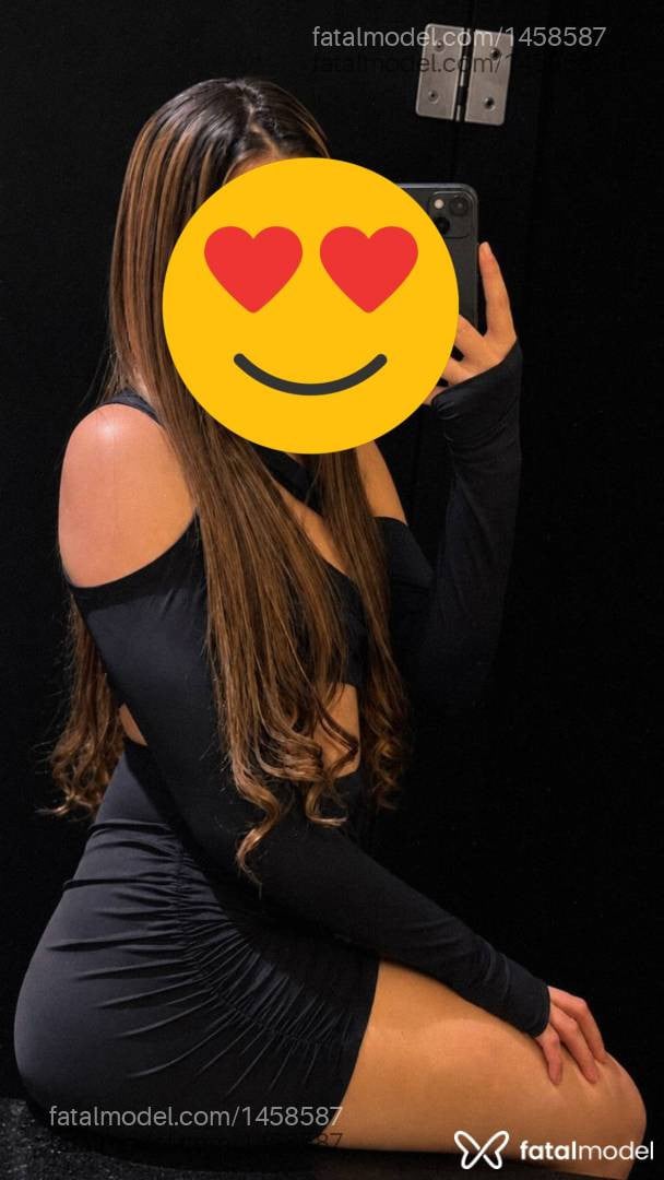 Acompanhante mulher loira (o) de olhos castanhos - Bruna