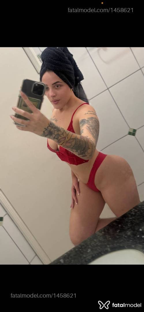 Acompanhante mulher loira (o) de olhos castanhos - Rafaella Lopes