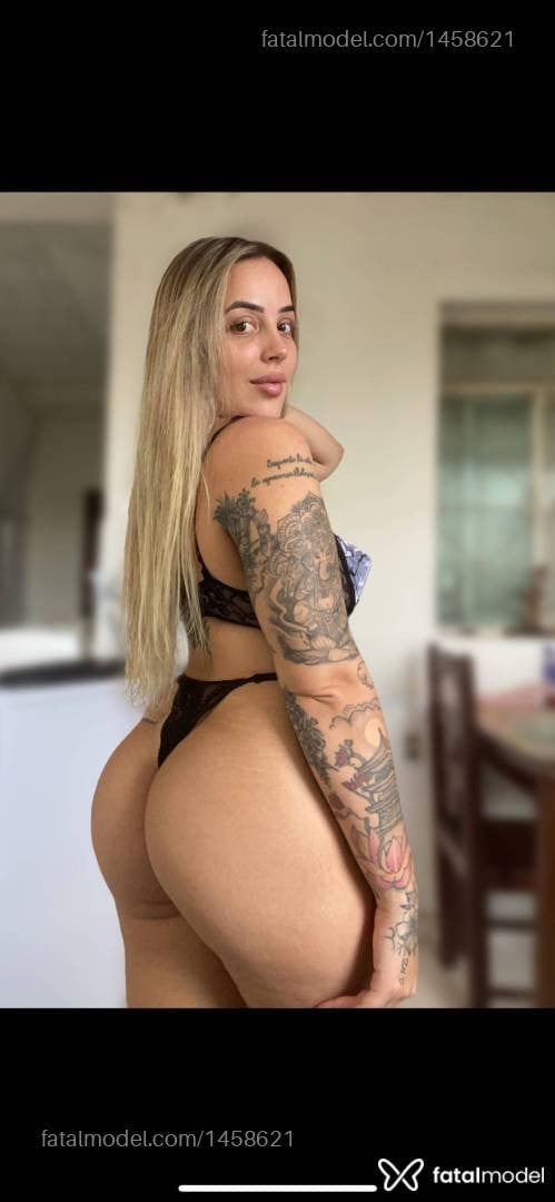 Acompanhante mulher loira (o) de olhos castanhos - Rafaella Lopes