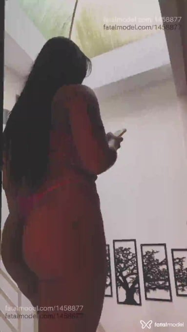 Acompanhante mulher com cabelo castanho de olhos castanhos em Itaperuna - Estrela