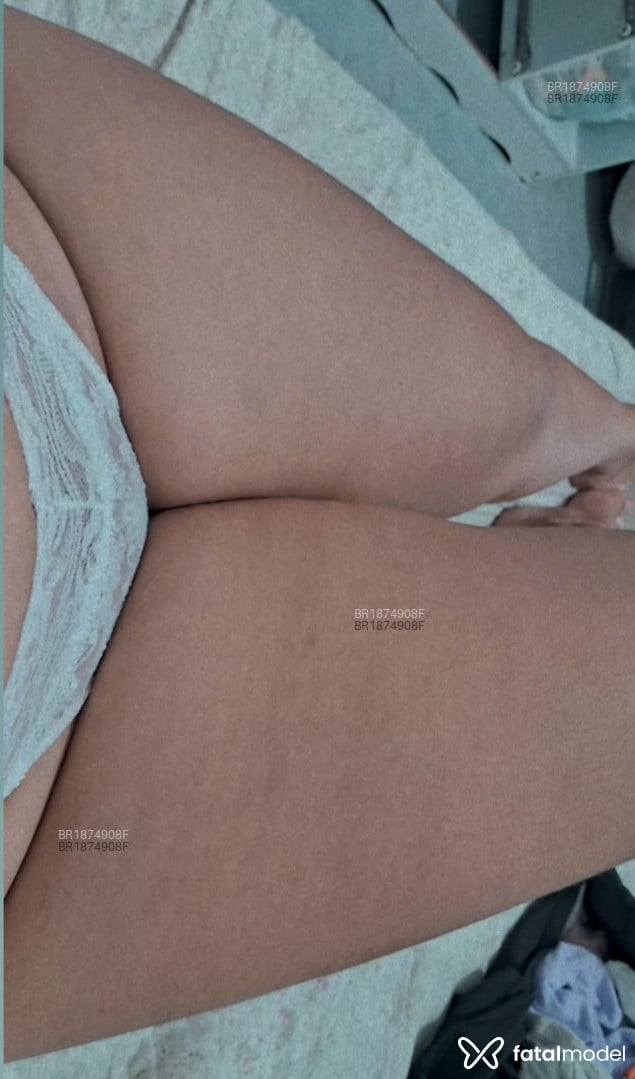 Acompanhante mulher com cabelo castanho de olhos pretos em São Luís - Carol
