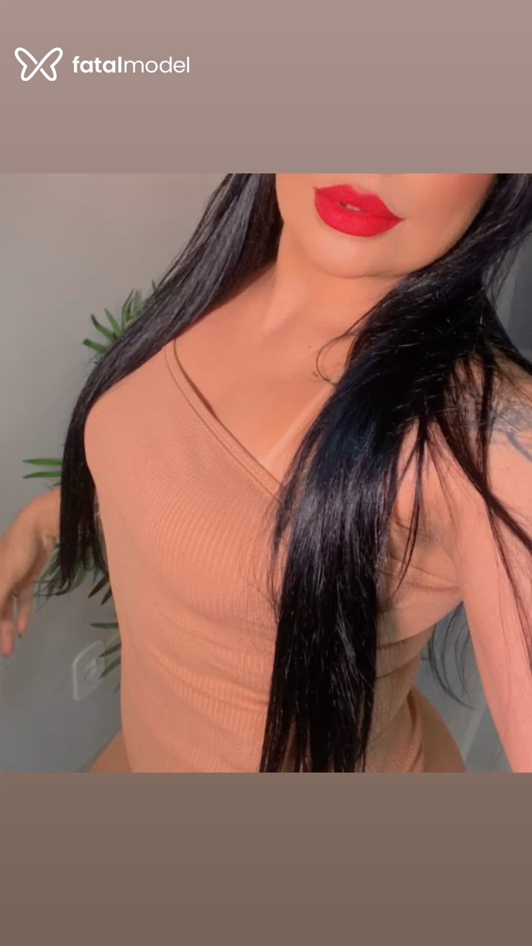 Acompanhante mulher com cabelo castanho de olhos castanhos em Formosa Acompanhante mulher com cabelo castanho de olhos castanhos em Formosa - Jhenyfer