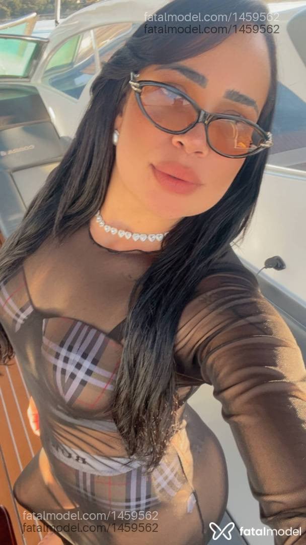 Acompanhante mulher com cabelo castanho de olhos castanhos - Jhenyfer