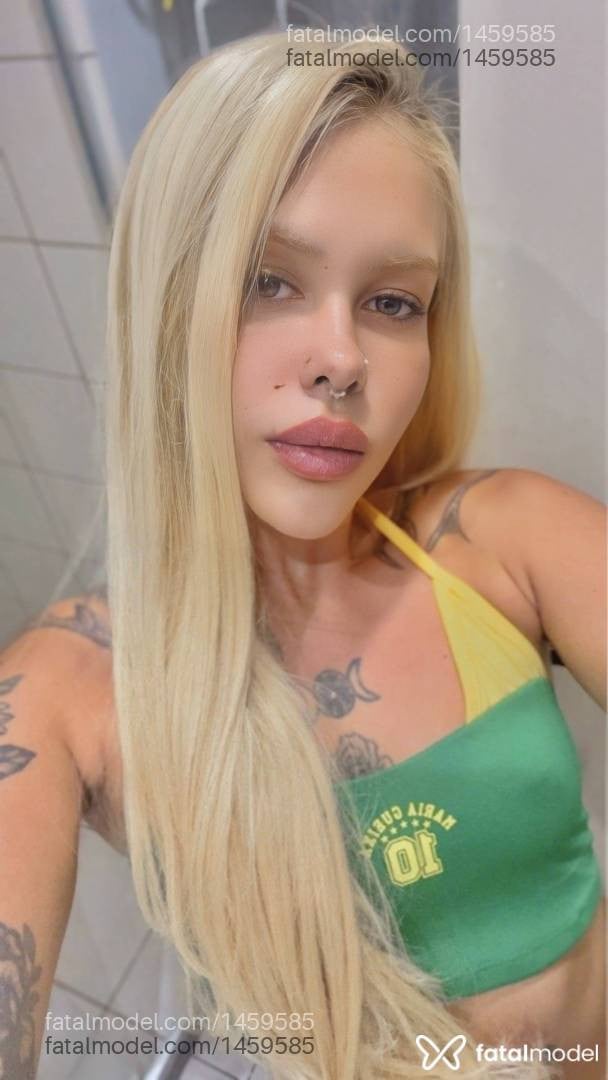 Acompanhante mulher ruiva (o) de olhos verdes em Salvador - Ju Blohhem