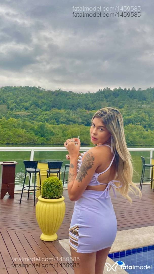 Acompanhante mulher ruiva (o) de olhos verdes - Ju Blohem