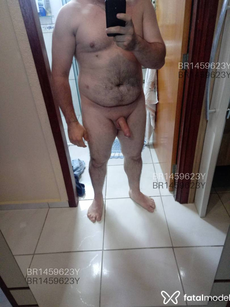 Acompanhante homem com cabelo castanho de olhos castanhos em Araranguá - Rafael