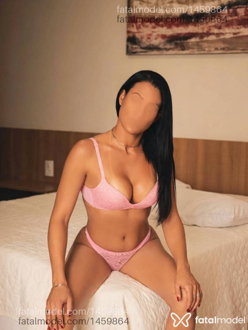 Acompanhante mulher morena (o) de olhos castanhos - Emily