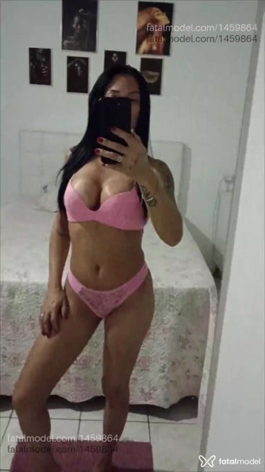 Acompanhante mulher morena (o) de olhos castanhos em Caxambu - Emily