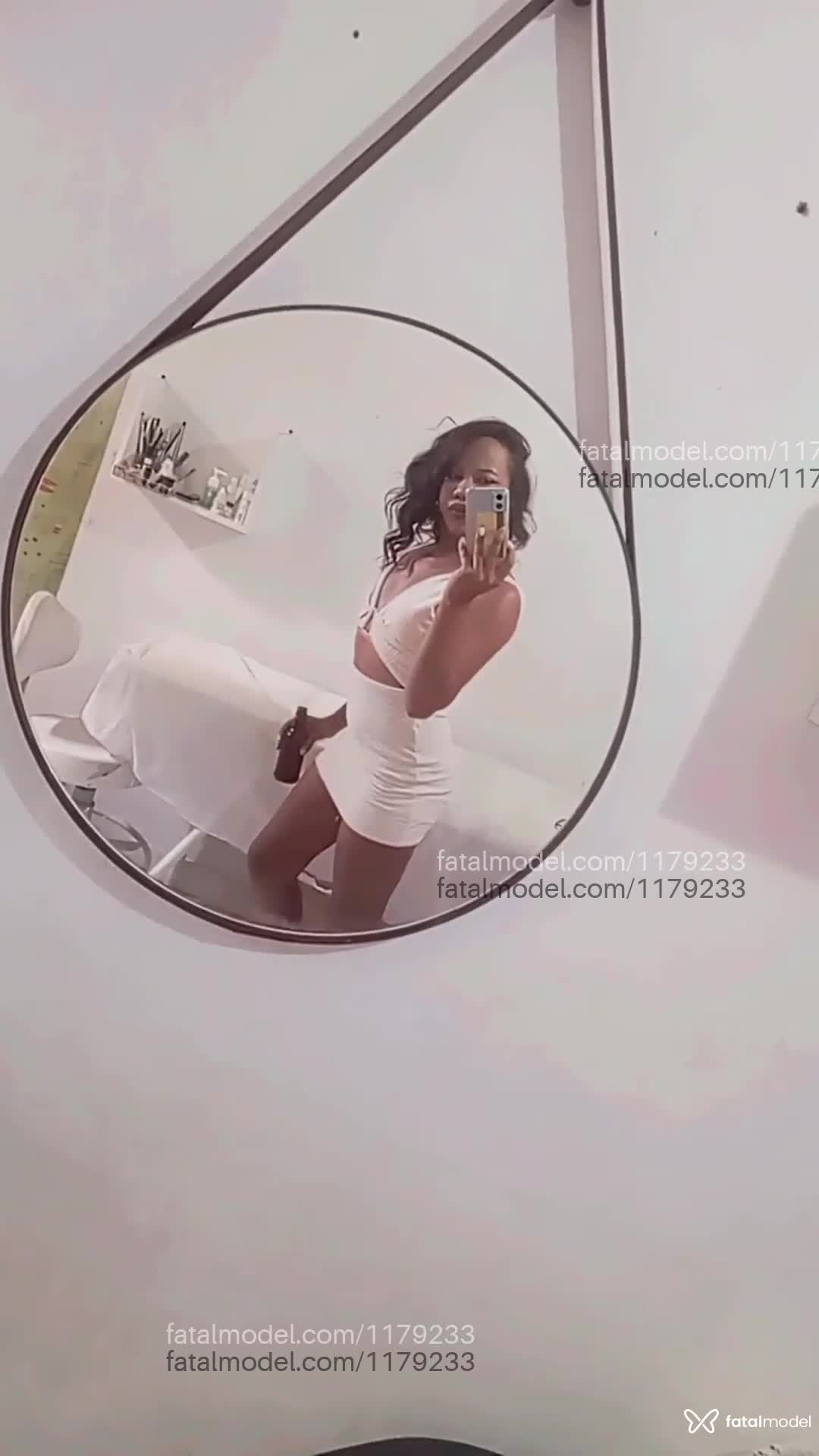 Acompanhante homem trans com cabelo castanho de olhos pretos em Nova Serrana Acompanhante homem trans com cabelo castanho de olhos pretos em Nova Serrana - Mirella