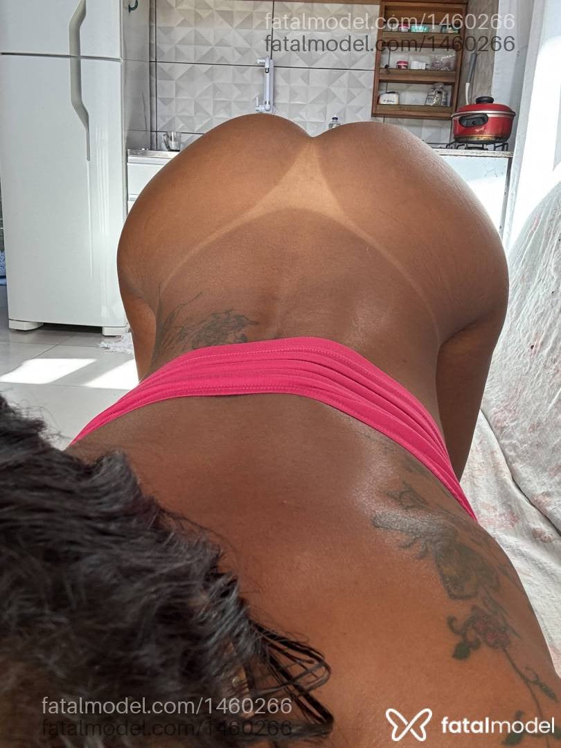 Acompanhante mulher morena (o) de olhos castanhos - Thalita Oliveira Acompanhante mulher morena (o) de olhos castanhos - Thalita Oliveira