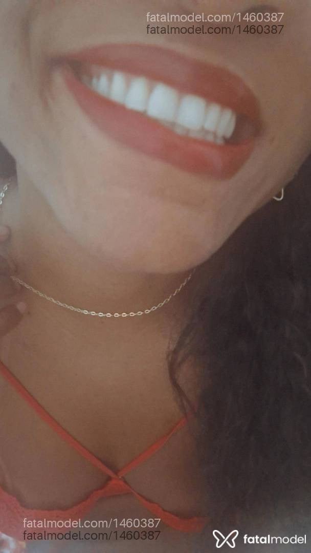 Acompanhante mulher morena (o) de olhos pretos - Bruna Cortez