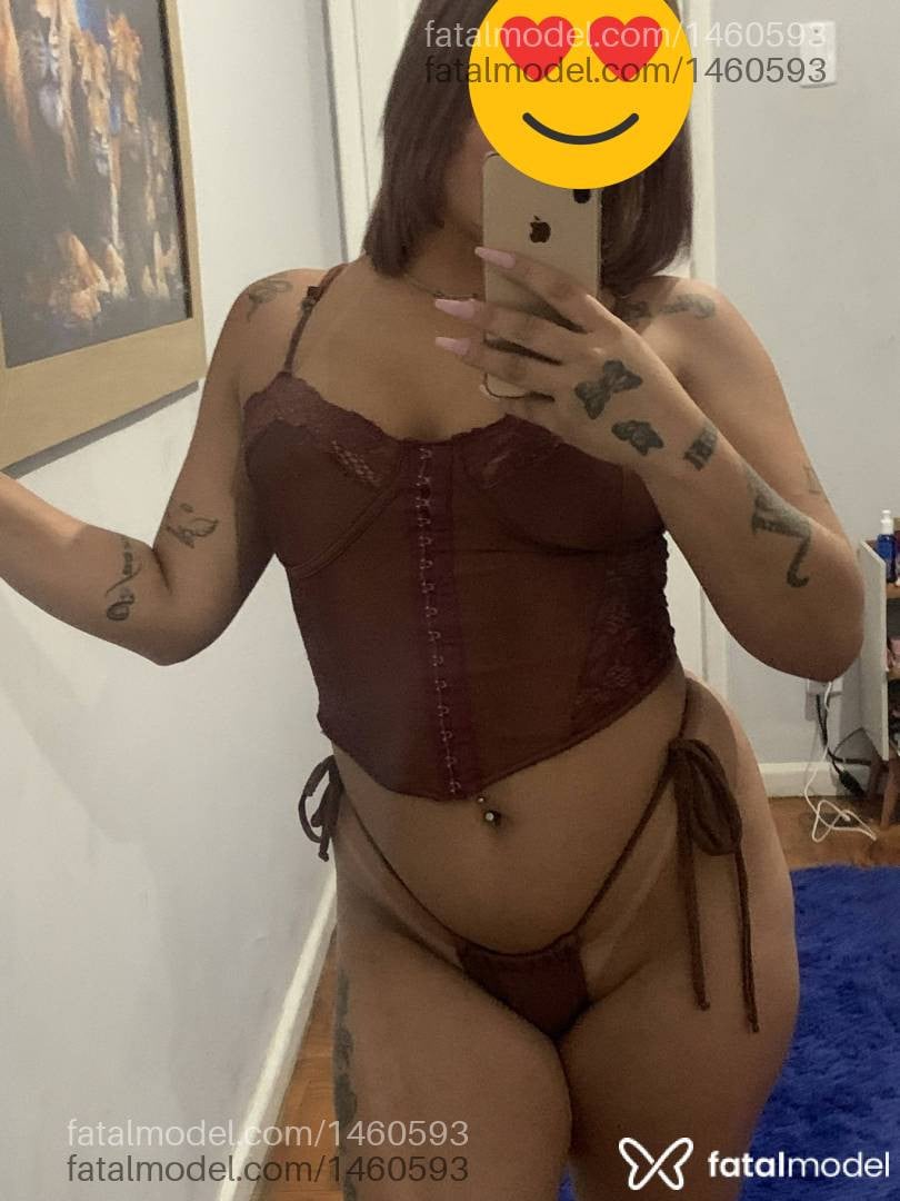 Acompanhante mulher loira (o) de olhos mel em Barra Mansa - Lais Vitoria