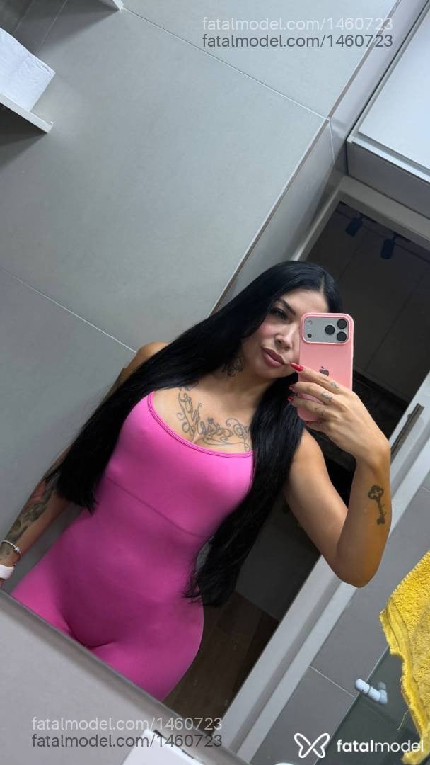 Acompanhante mulher morena (o) de olhos azuis em Poços de Caldas Acompanhante mulher morena (o) de olhos azuis em Poços de Caldas - Susii