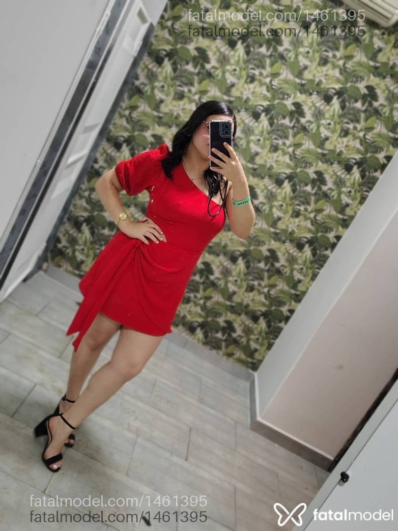 Acompanhante mulher com cabelo castanho de olhos castanhos em Pontes e Lacerda - Any Beatriz