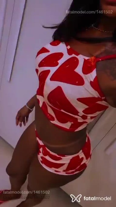 Acompanhante mulher com cabelo castanho de olhos pretos em São Lourenço - Chandelly