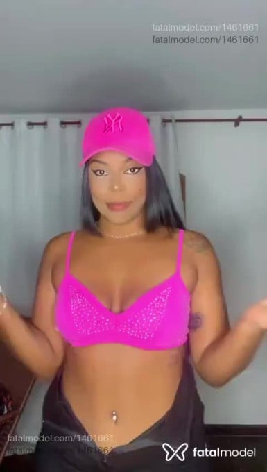 Acompanhante mulher morena (o) de olhos mel em Santa Rosa - Julia Cavalcante