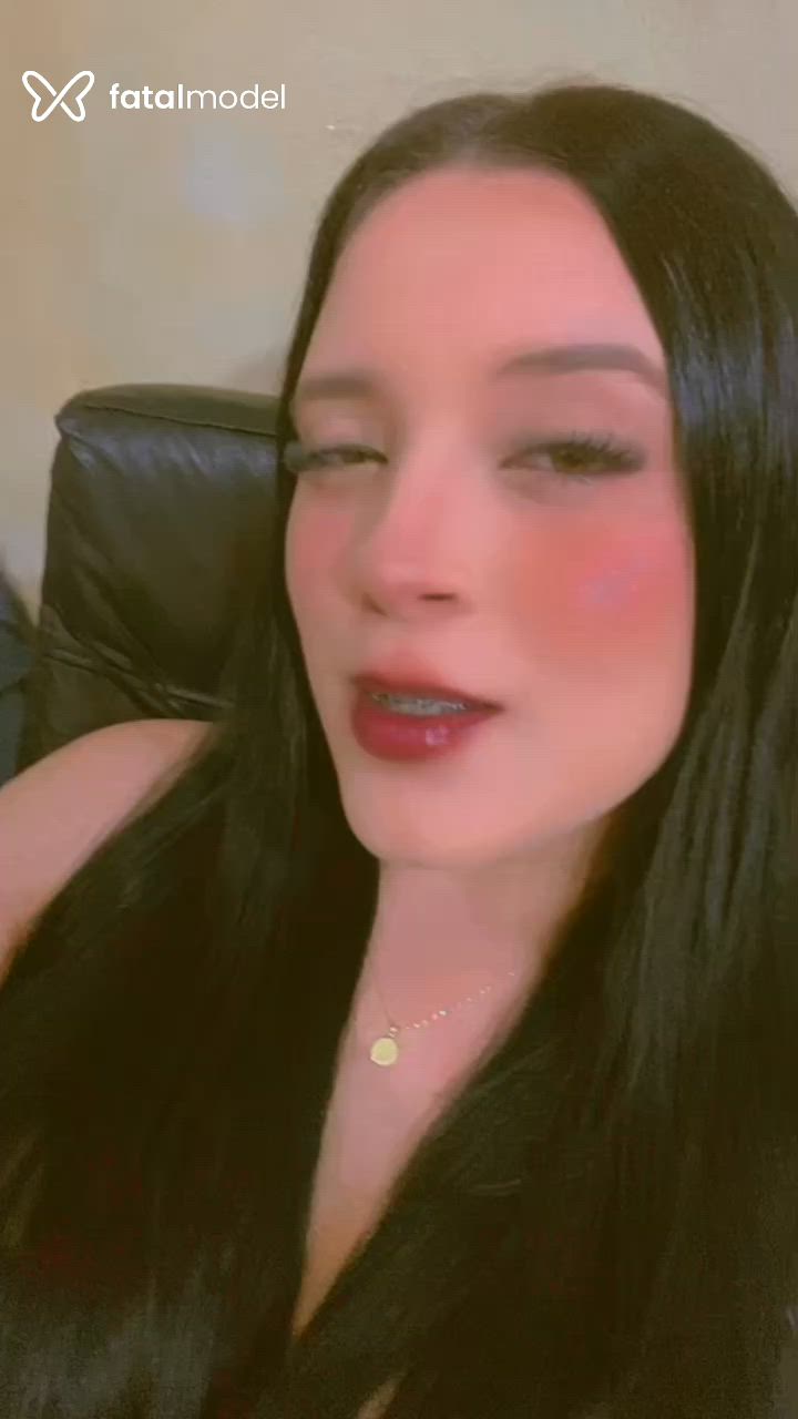 Acompanhante mulher morena (o) de olhos mel - Vitoria
