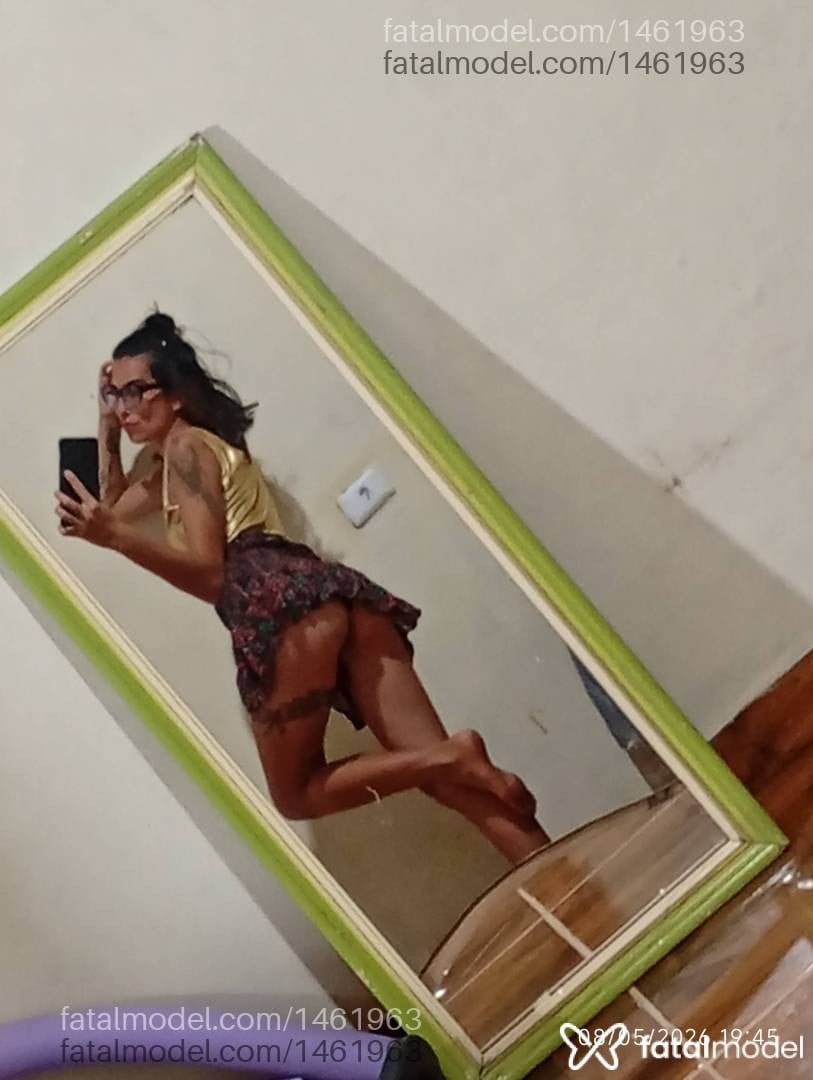 Acompanhante mulher morena (o) de olhos castanhos em Virtual - Natiroots