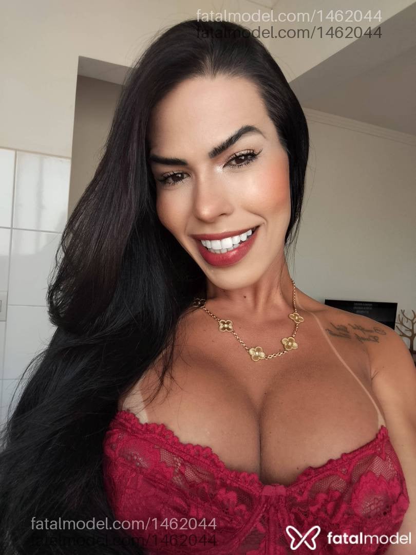 Acompanhante mulher trans morena (o) de olhos castanhos - Daniela ferraz