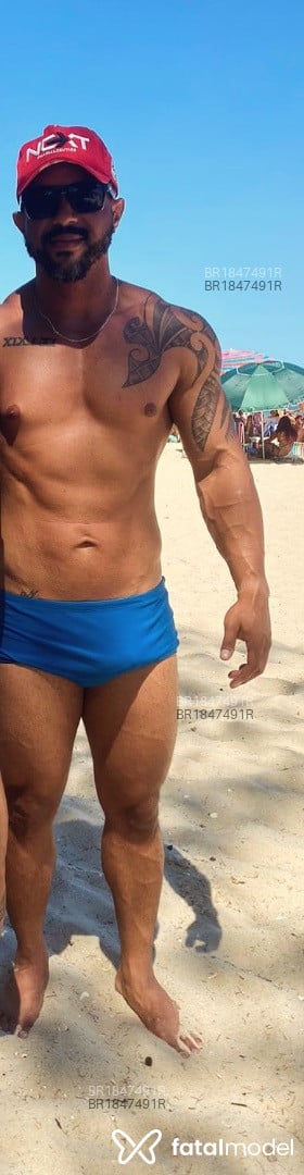 Acompanhante homem morena (o) de olhos castanhos em Mariana Acompanhante homem morena (o) de olhos castanhos em Mariana - Kaique