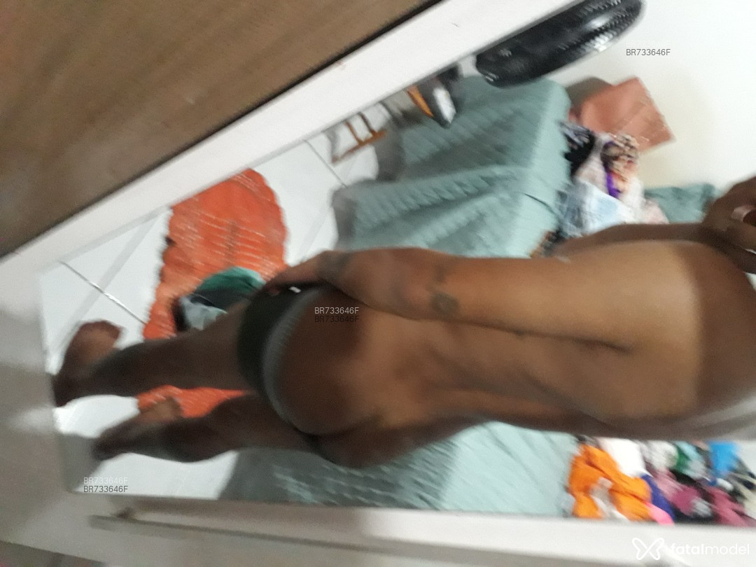 Acompanhante homem morena (o) de olhos castanhos em Pontes e Lacerda - Kayo