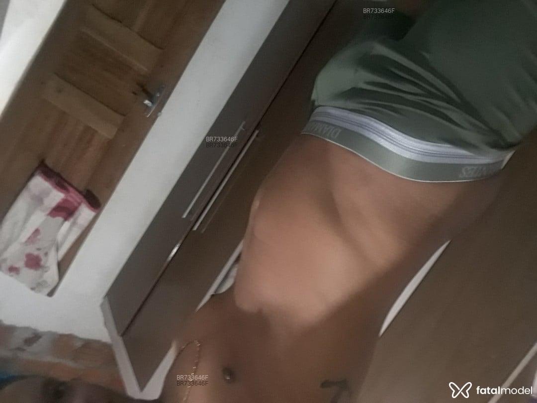 Acompanhante homem morena (o) de olhos castanhos em Pontes e Lacerda - Kayo