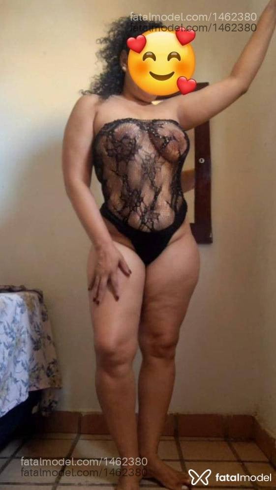 Acompanhante mulher morena (o) de olhos pretos - Dalila