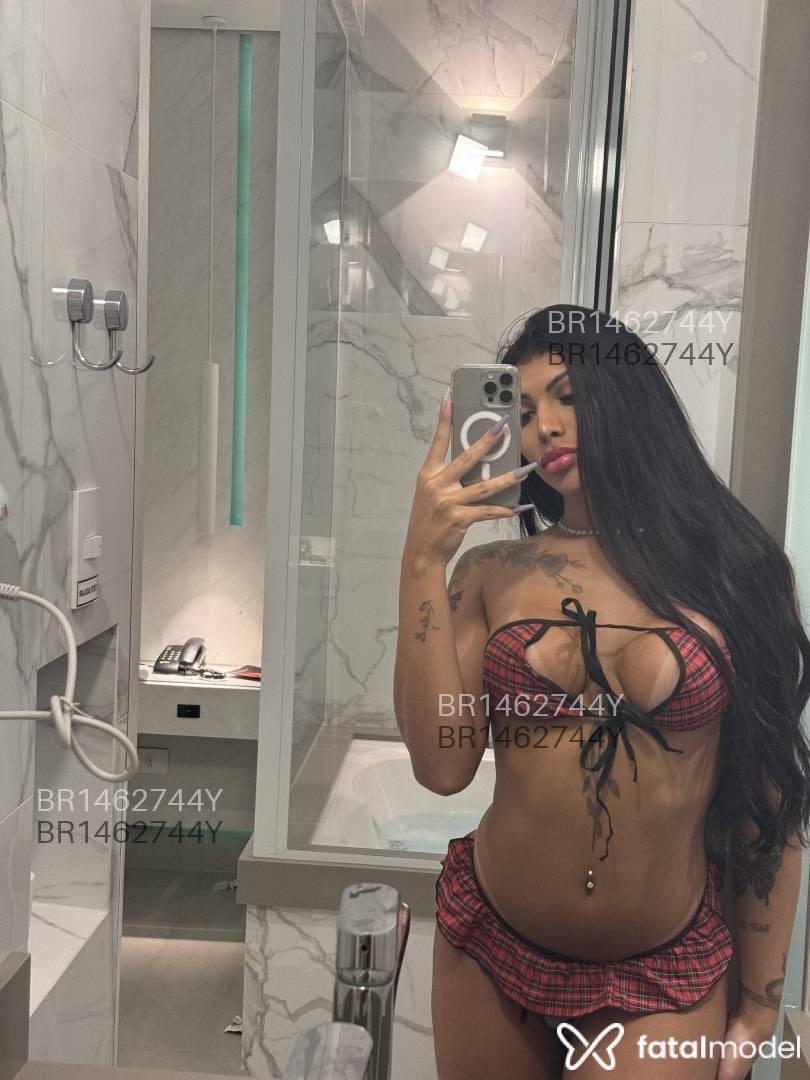 Acompanhante mulher trans morena (o) de olhos castanhos em São Paulo - Vivian Santinni