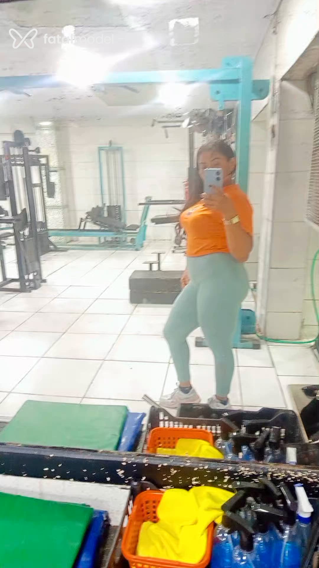 Acompanhante mulher morena (o) de olhos pretos - Lays Speace