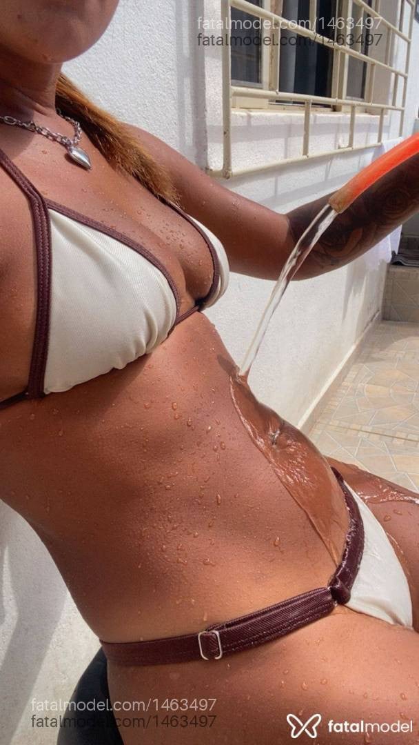 Acompanhante mulher com cabelo castanho de olhos castanhos - Melissa